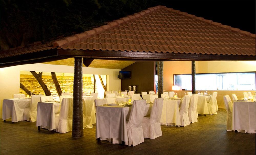 The Rhino Resort Hotel & Spa ซาลี ปอร์ตูดัล ภายนอก รูปภาพ
